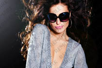 独特的轰炸电话网页版